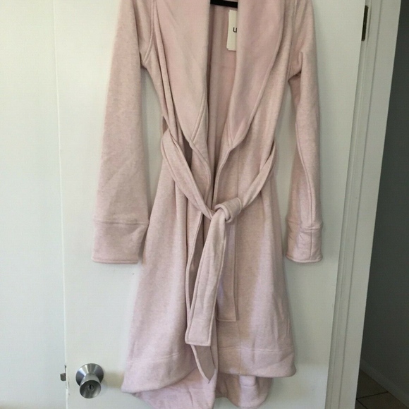 ❌SOLD❌Ugg Duffield fleece lined wrap belted robe - Picture 3 of 8